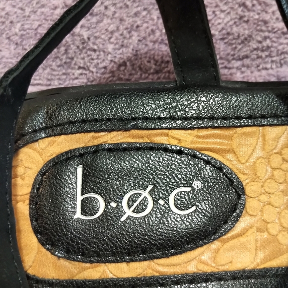 🆕BORN BØC strappy flat sandals - 8m NWOT - Picture 2 of 5